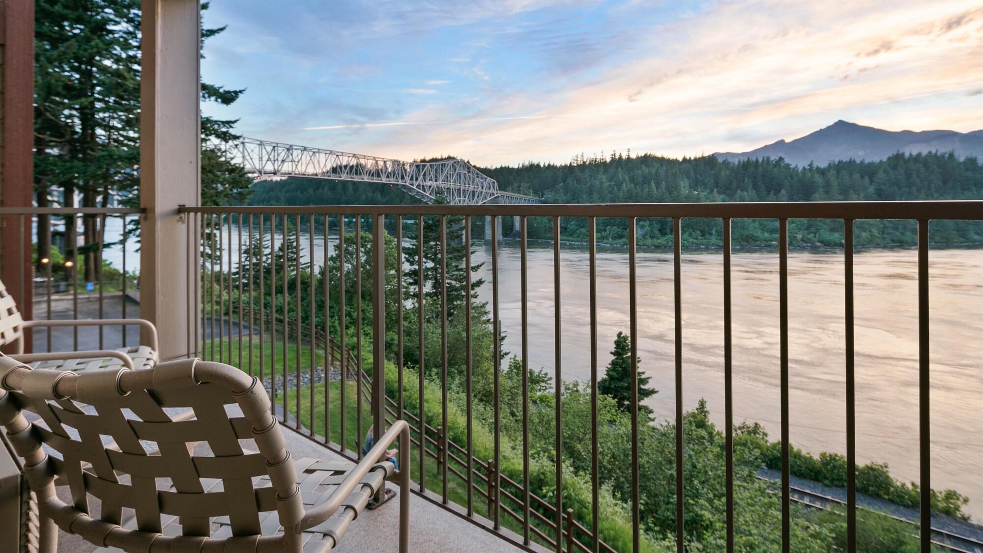 Best Western Plus Columbia River Inn Каскейд-Локс Екстер'єр фото